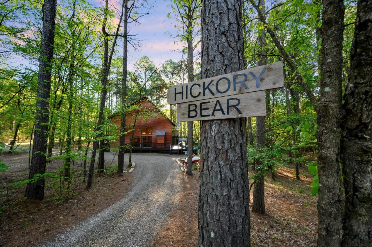 Hickory Bear Cabin: Pines, Hot Tub & Family Fun Broken Bow Exterior photo