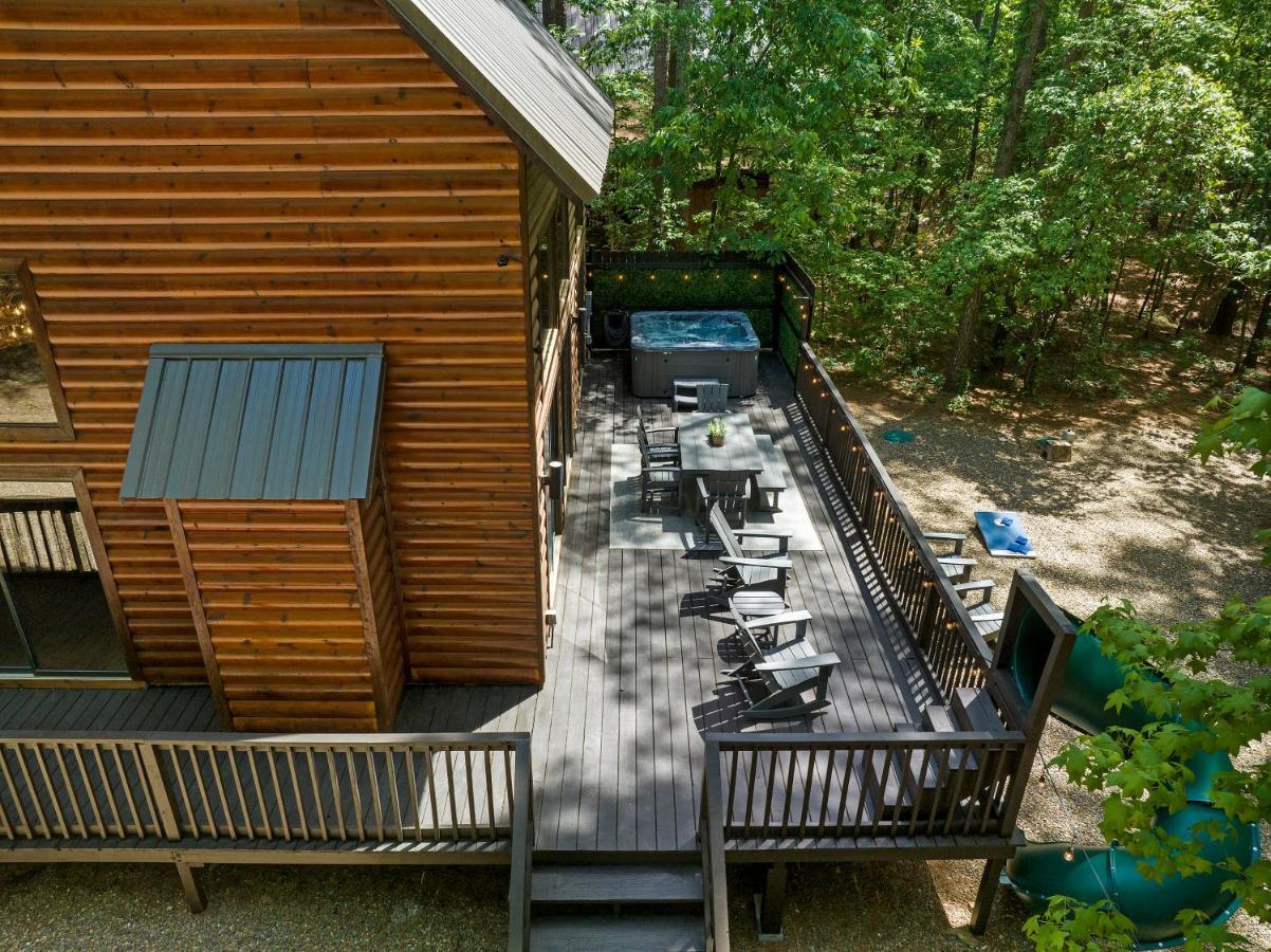 Hickory Bear Cabin: Pines, Hot Tub & Family Fun Broken Bow Exterior photo